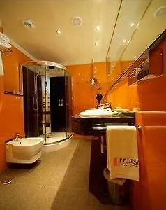 Hotell Felisa 4*